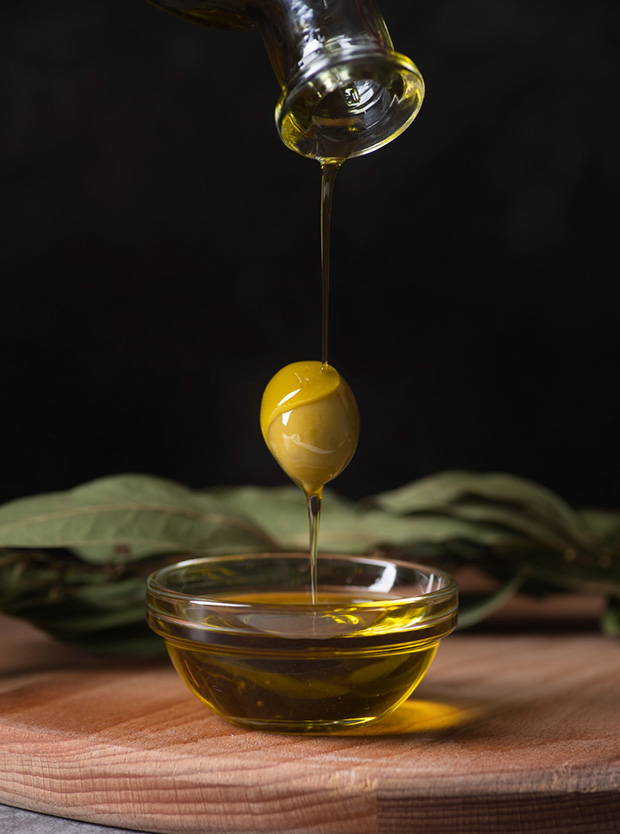https://egeis-aydin.de/wp-content/uploads/2025/06/olive-oil-1.jpg